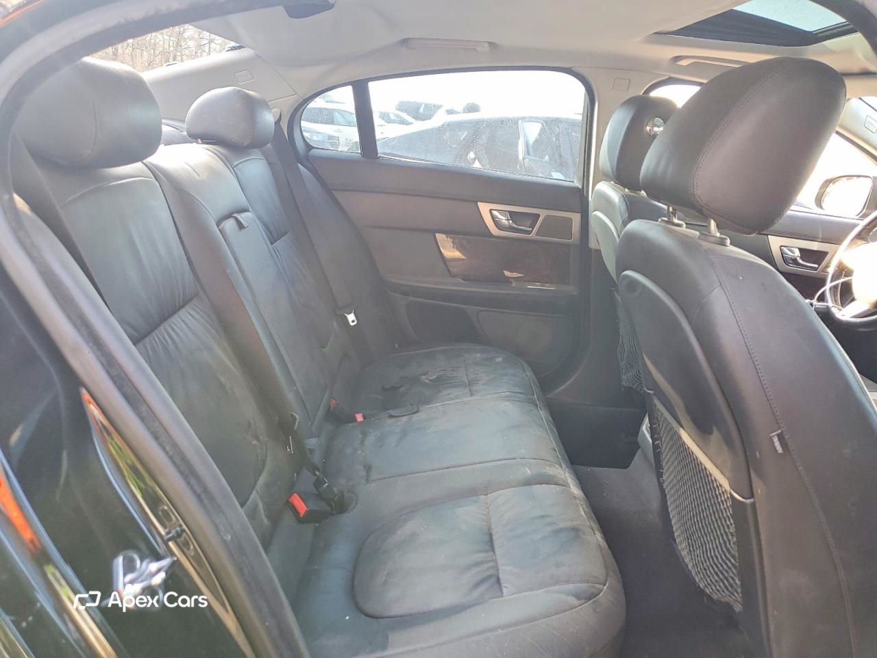 Jaguar XF 2011