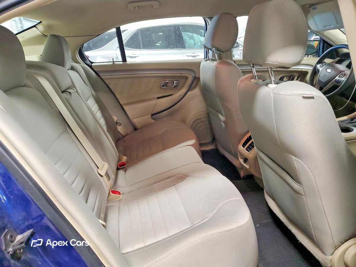 Ford Taurus 2015