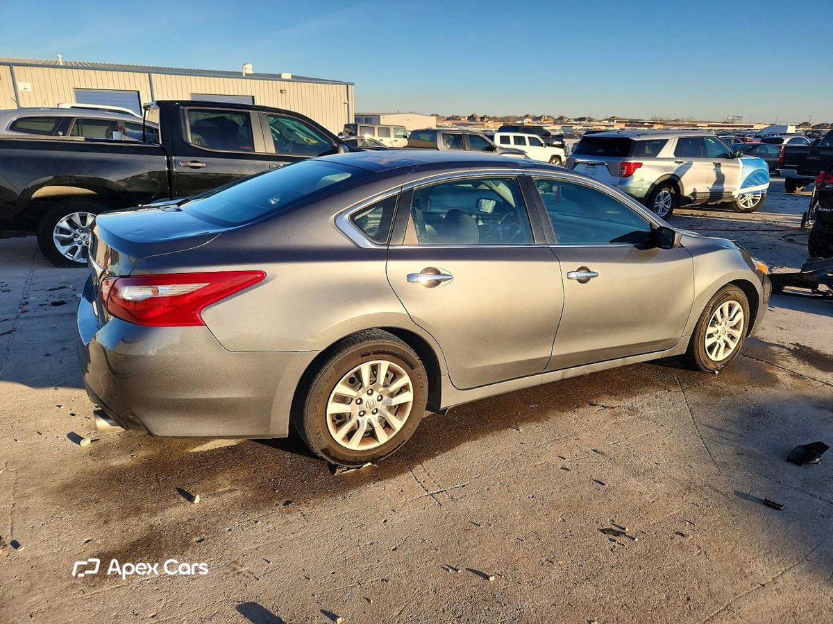 Nissan Altima 2018