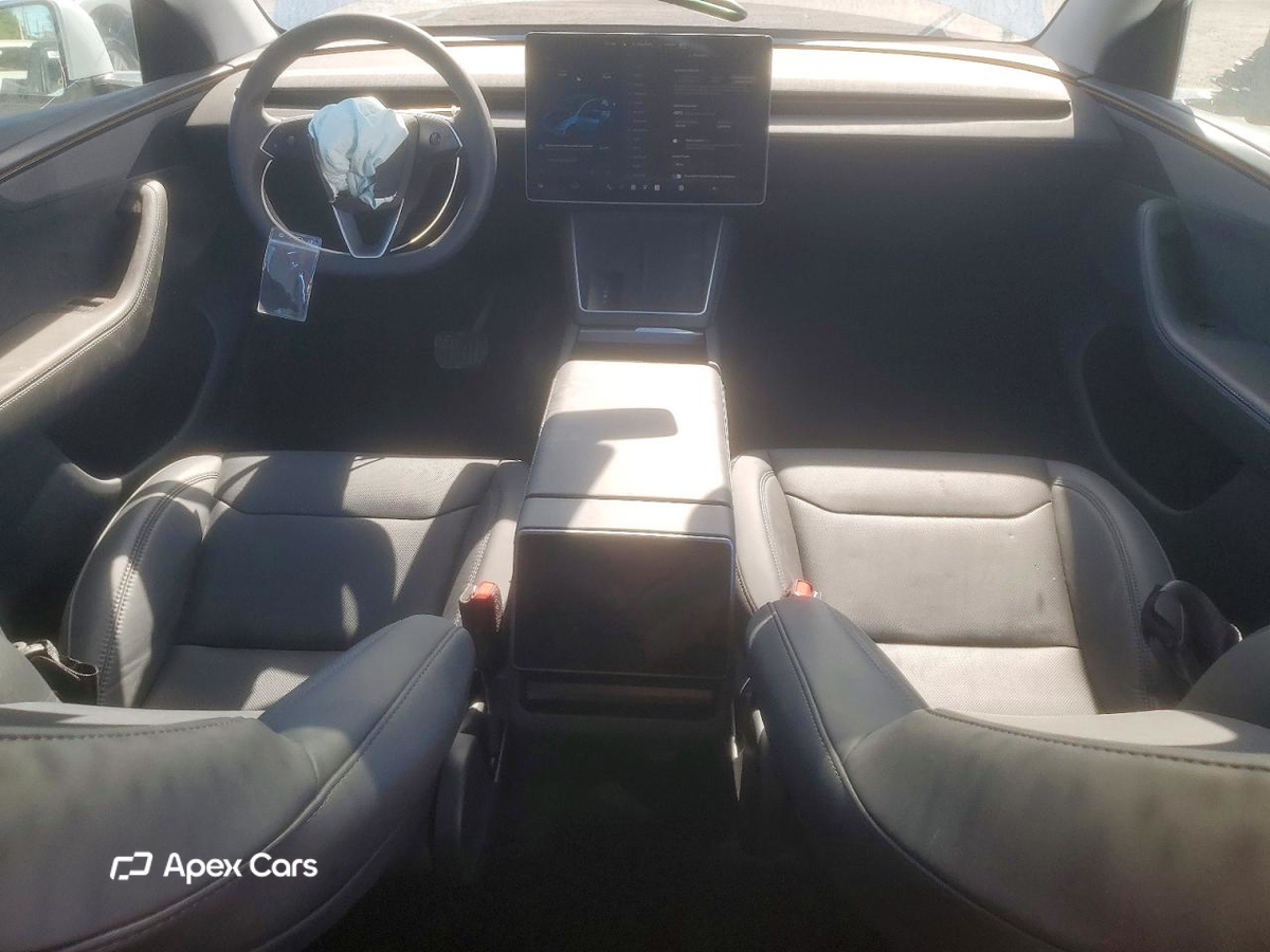 Tesla Model Y 2026