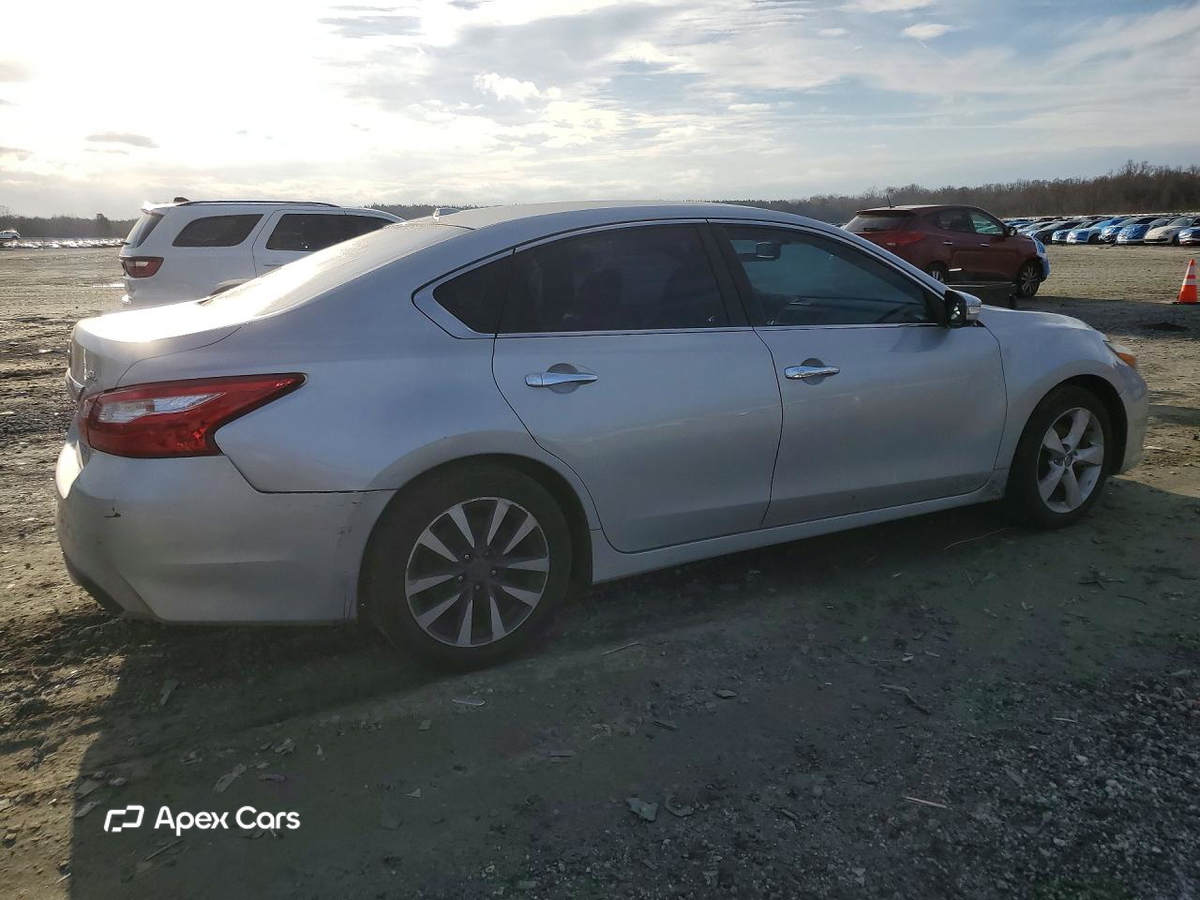 Nissan Altima 2017