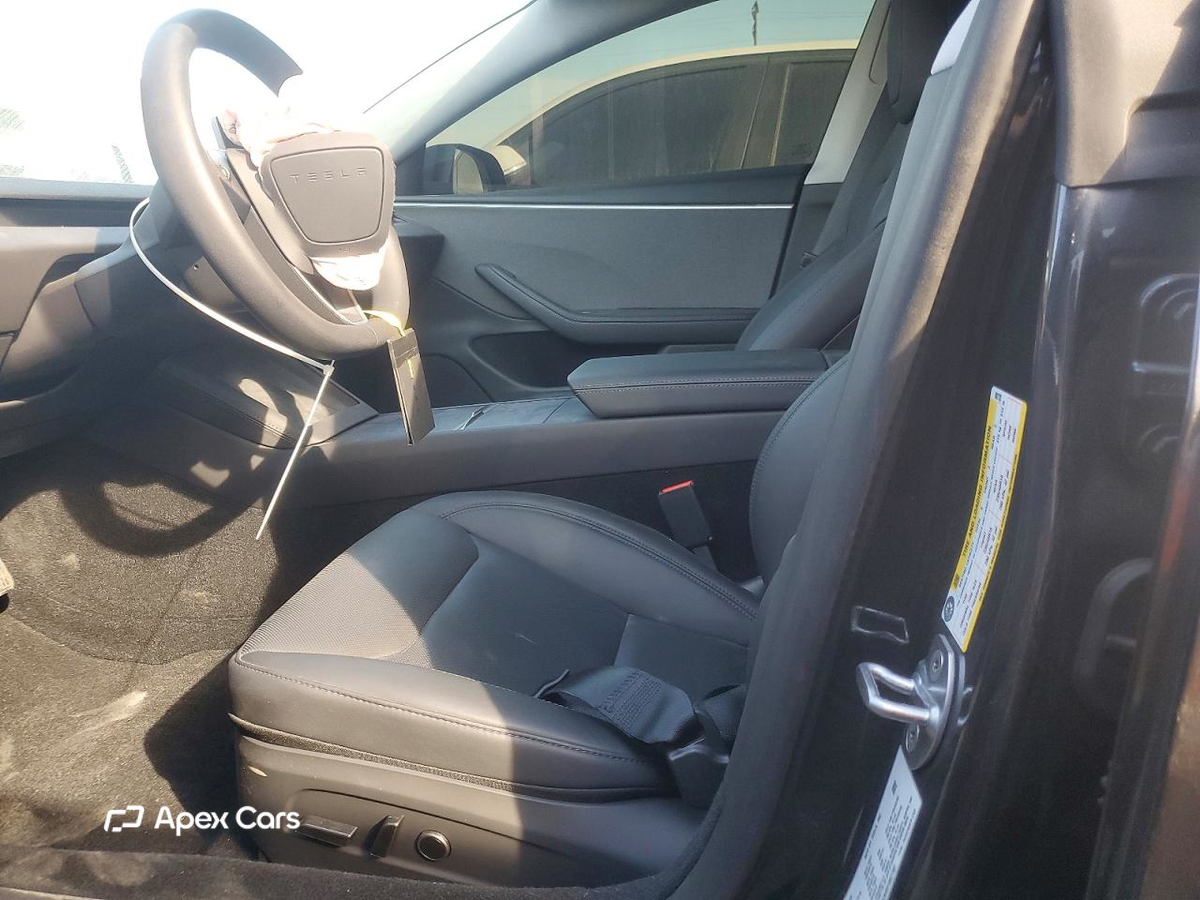 Tesla Model 3 2025