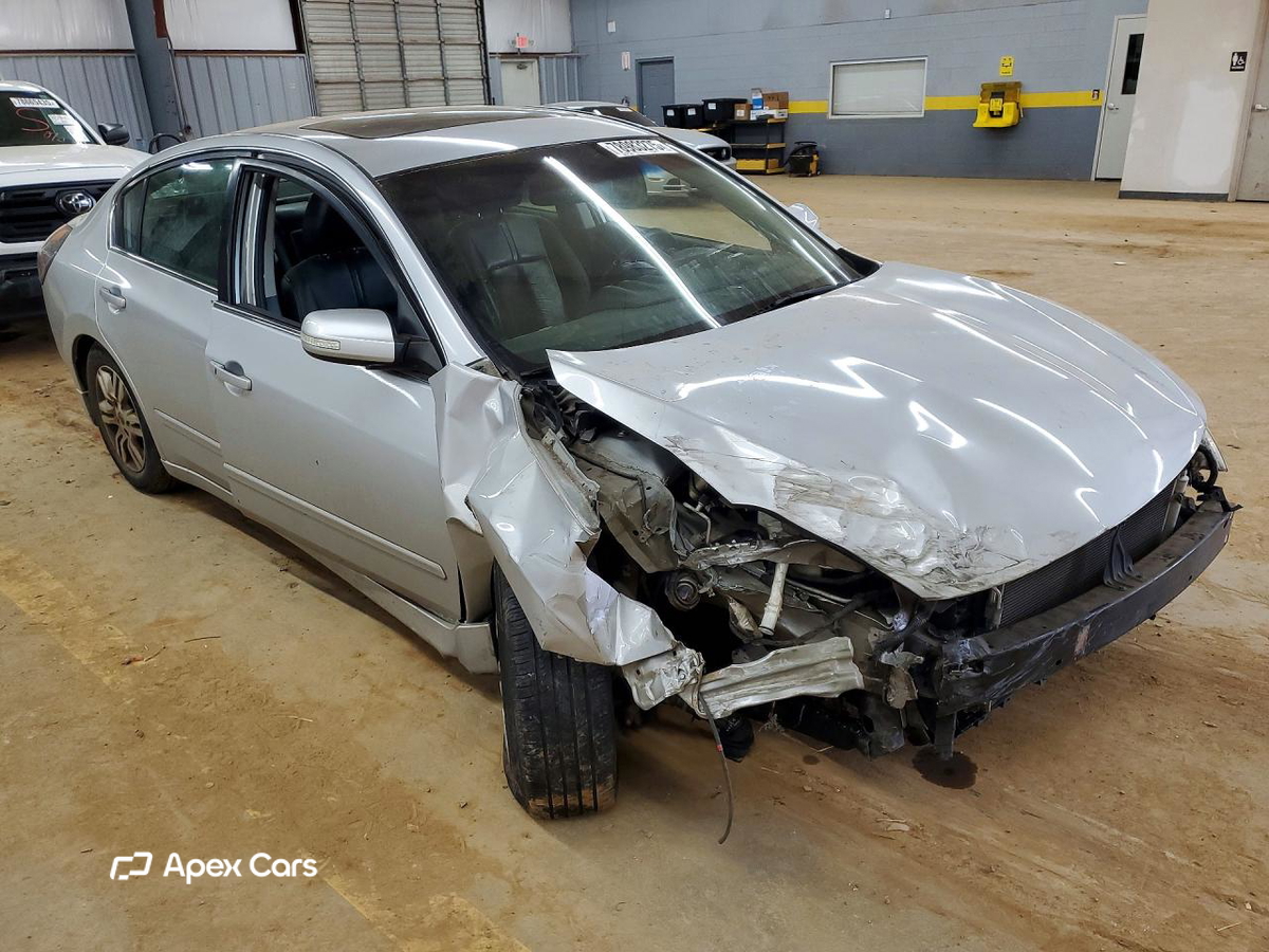 Nissan Altima 2010