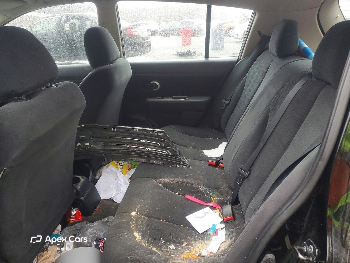 Nissan Versa 2012