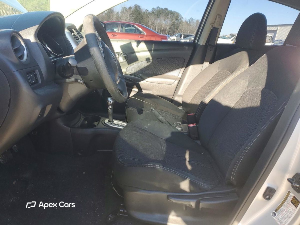 Nissan Versa 2016