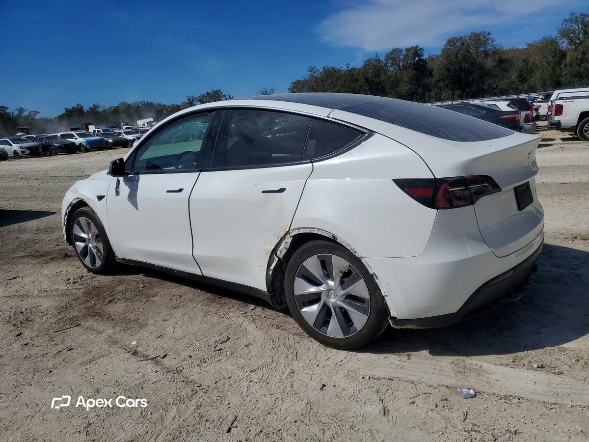Tesla Model Y 2022