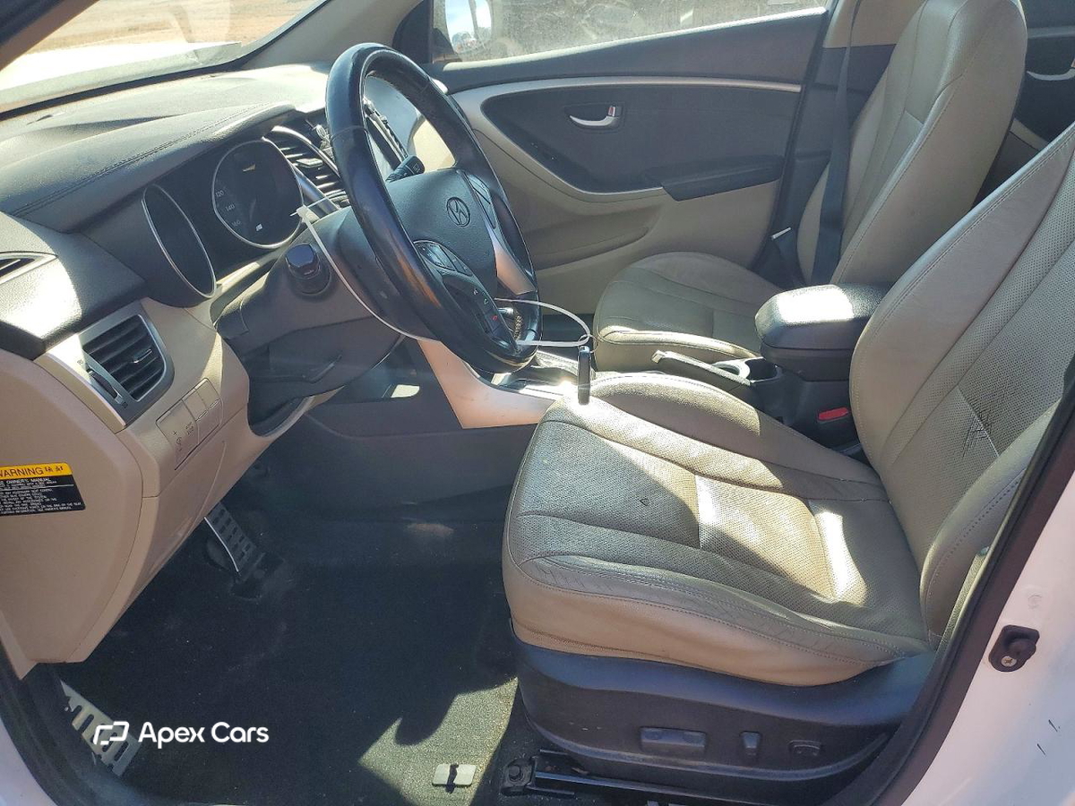 Hyundai Elantra 2013