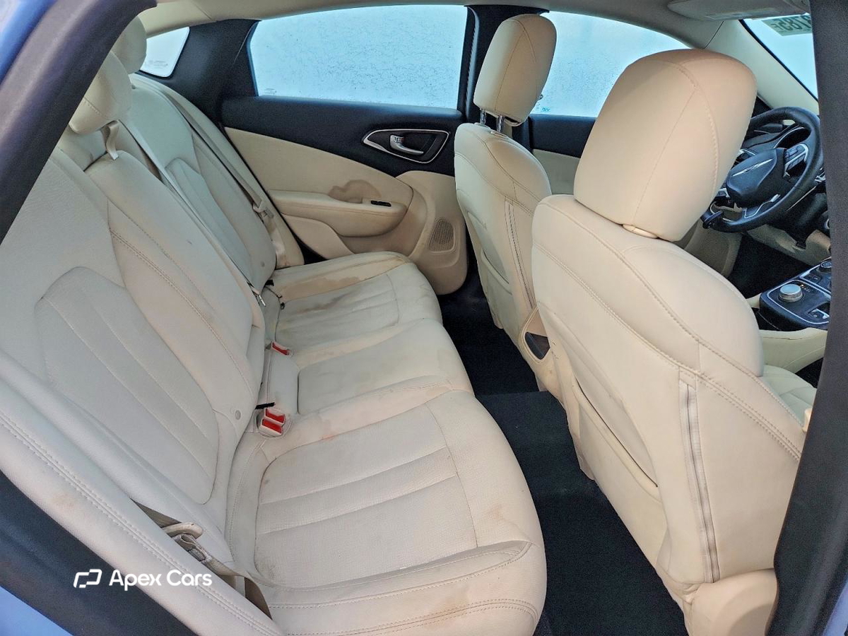 Chrysler 200 2015