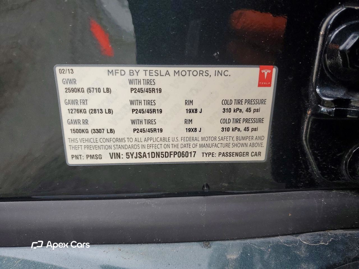 Tesla Model S 2013