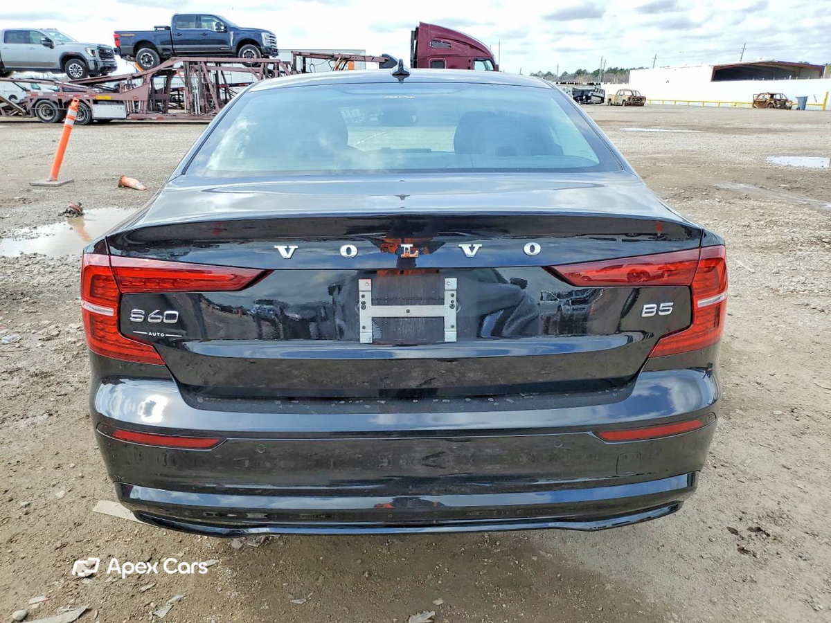 Volvo S60 2024