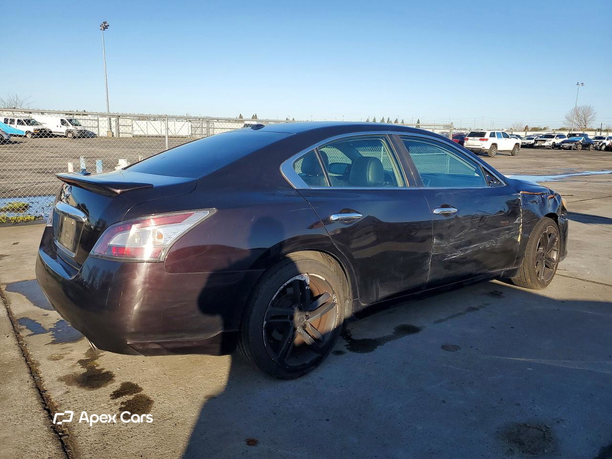 Nissan Maxima 2014