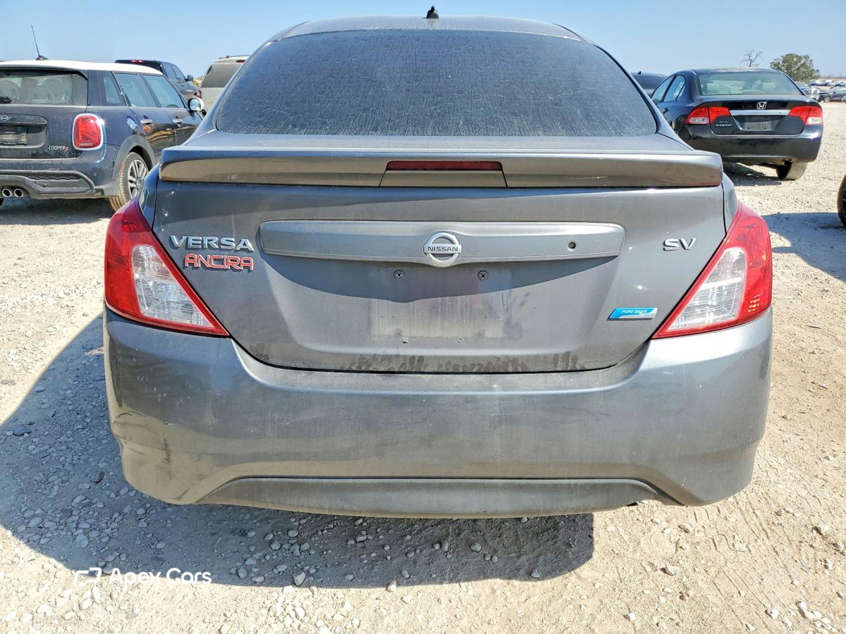 Versa 2016