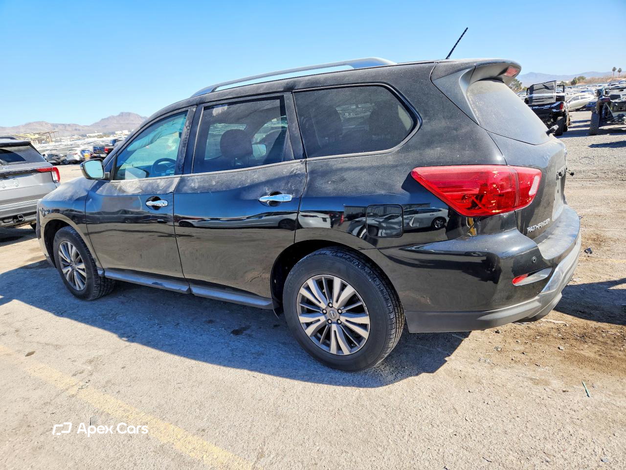 Nissan Pathfinder 2018