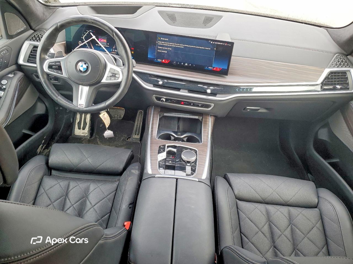 BMW X7 2024