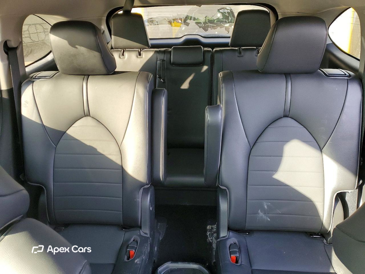 Toyota Highlander 2021