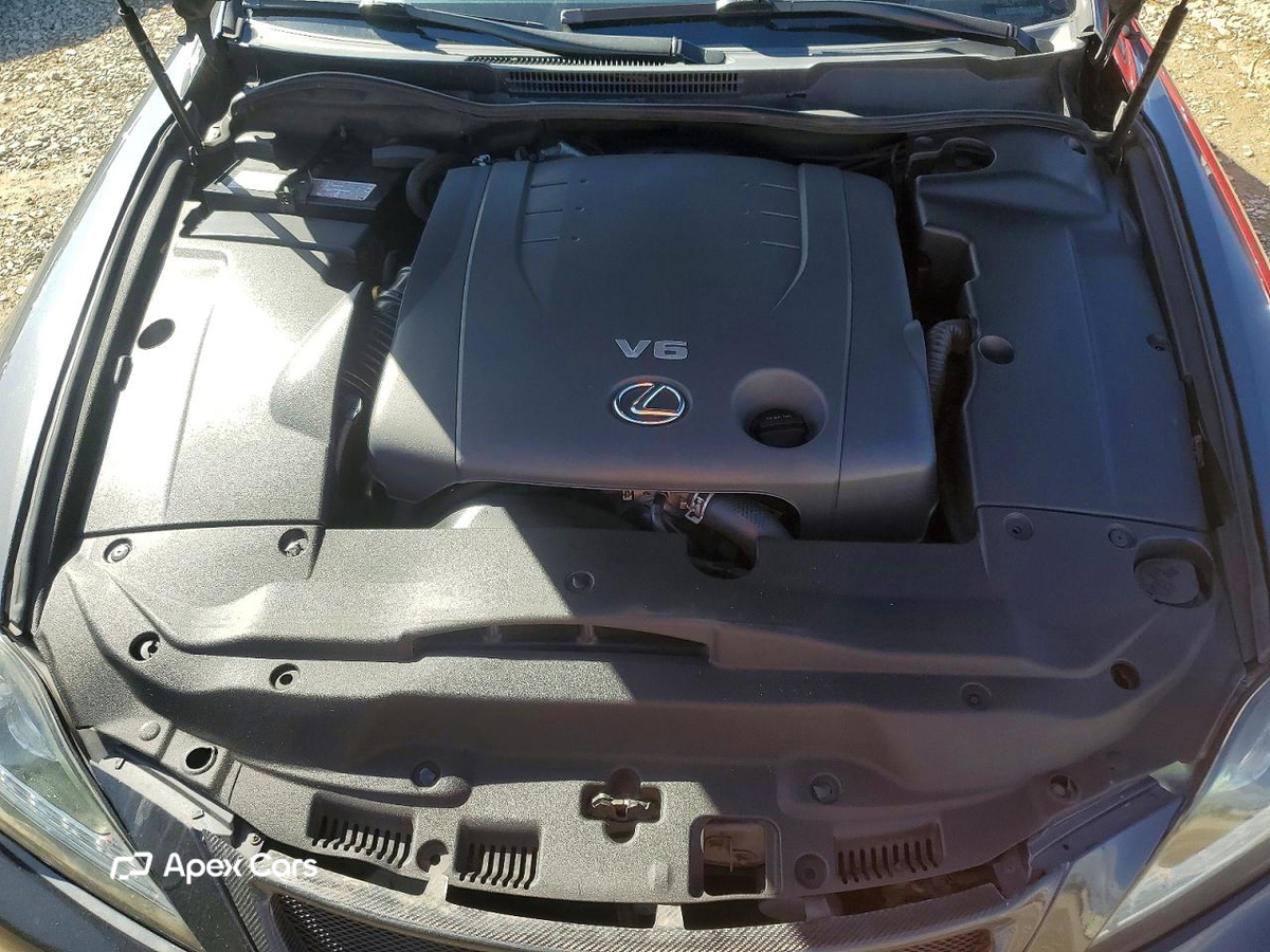 Lexus IS 2011