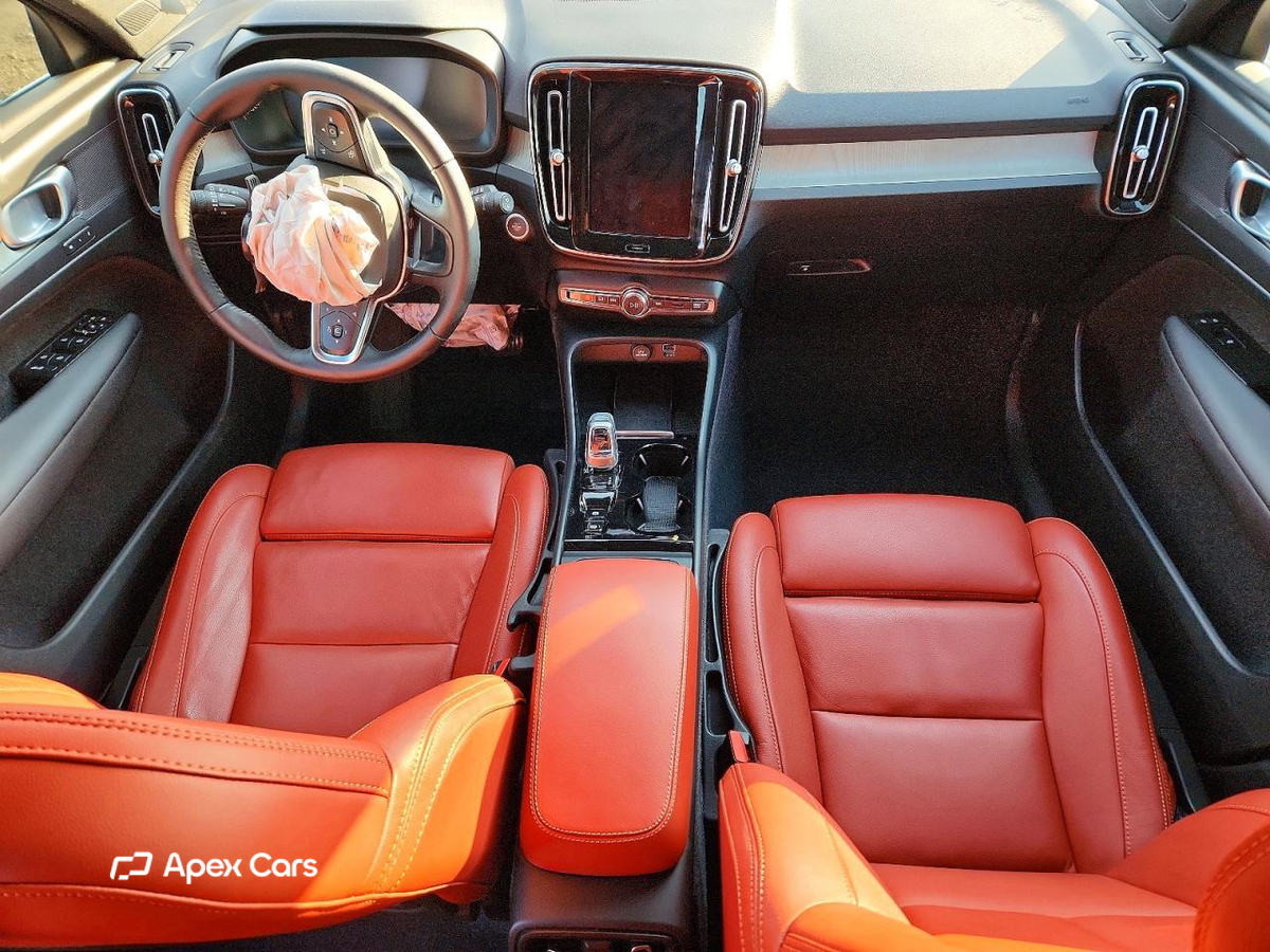 Volvo XC40 2021