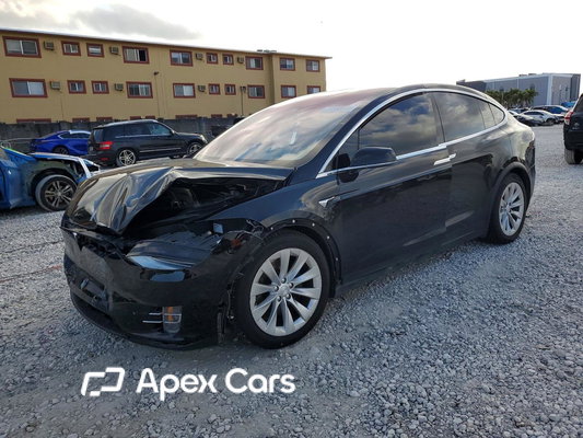 Tesla Model X 2019 - Image 1 of 14