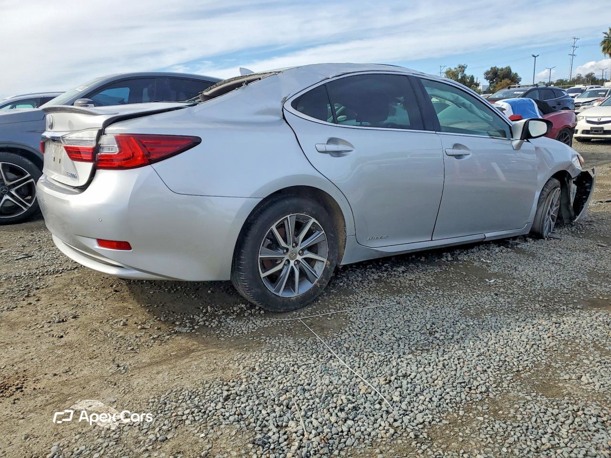Lexus ES 2016