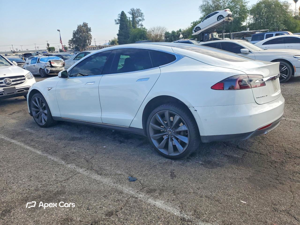 Tesla Model S 2014