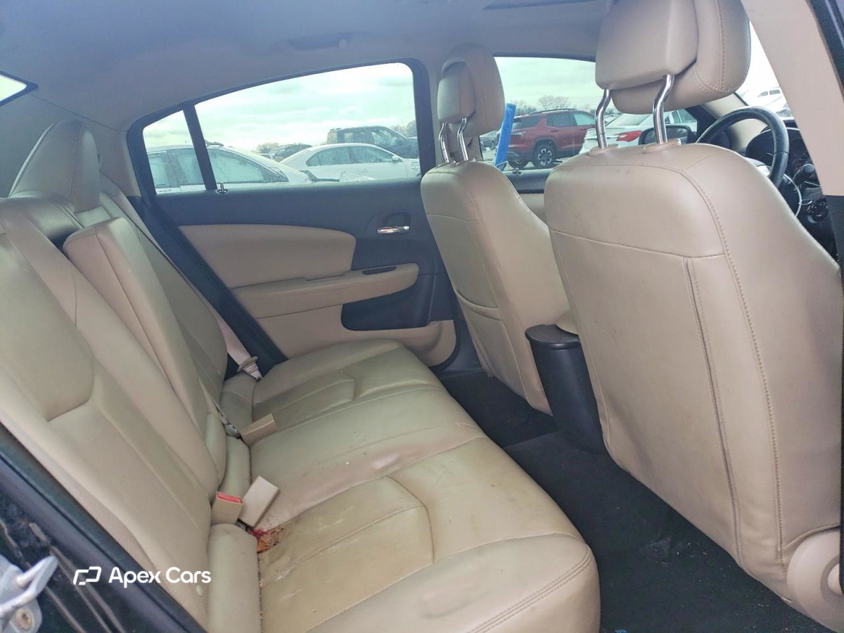 Chrysler 200 2011