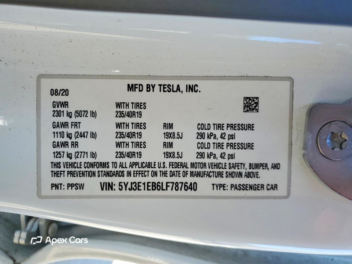Tesla Model 3 2020