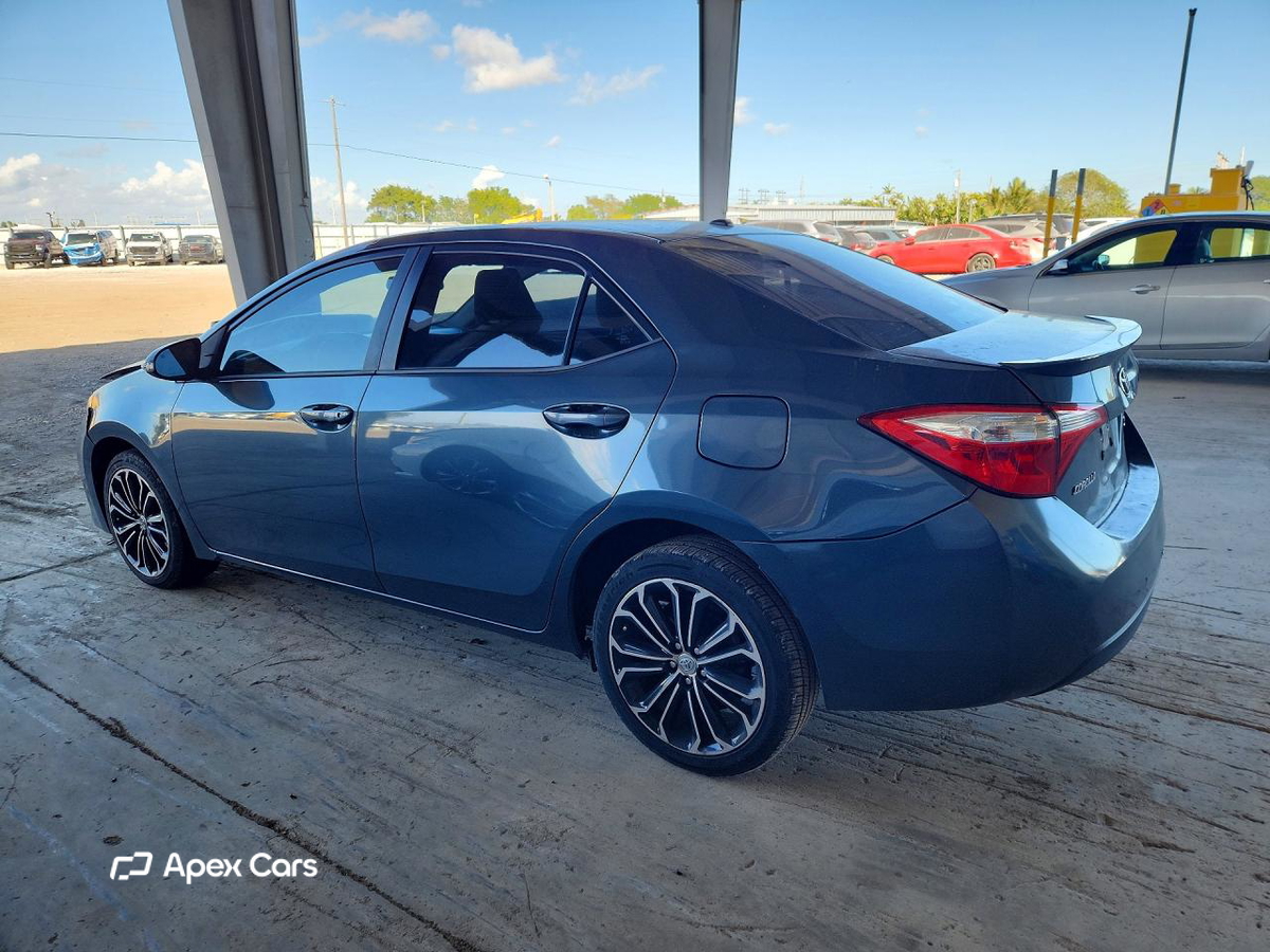 Toyota Corolla 2015