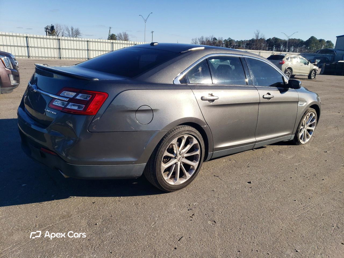 Ford Taurus 2015