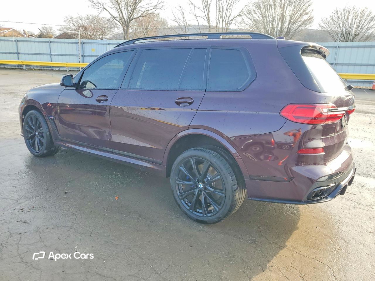 BMW X7 2022