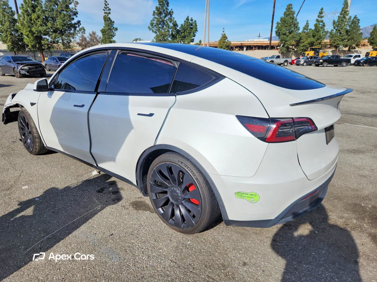 Tesla Model Y 2023