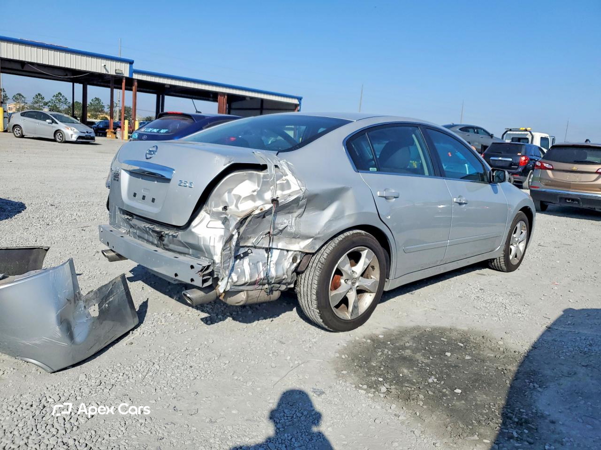 Nissan Altima 2012
