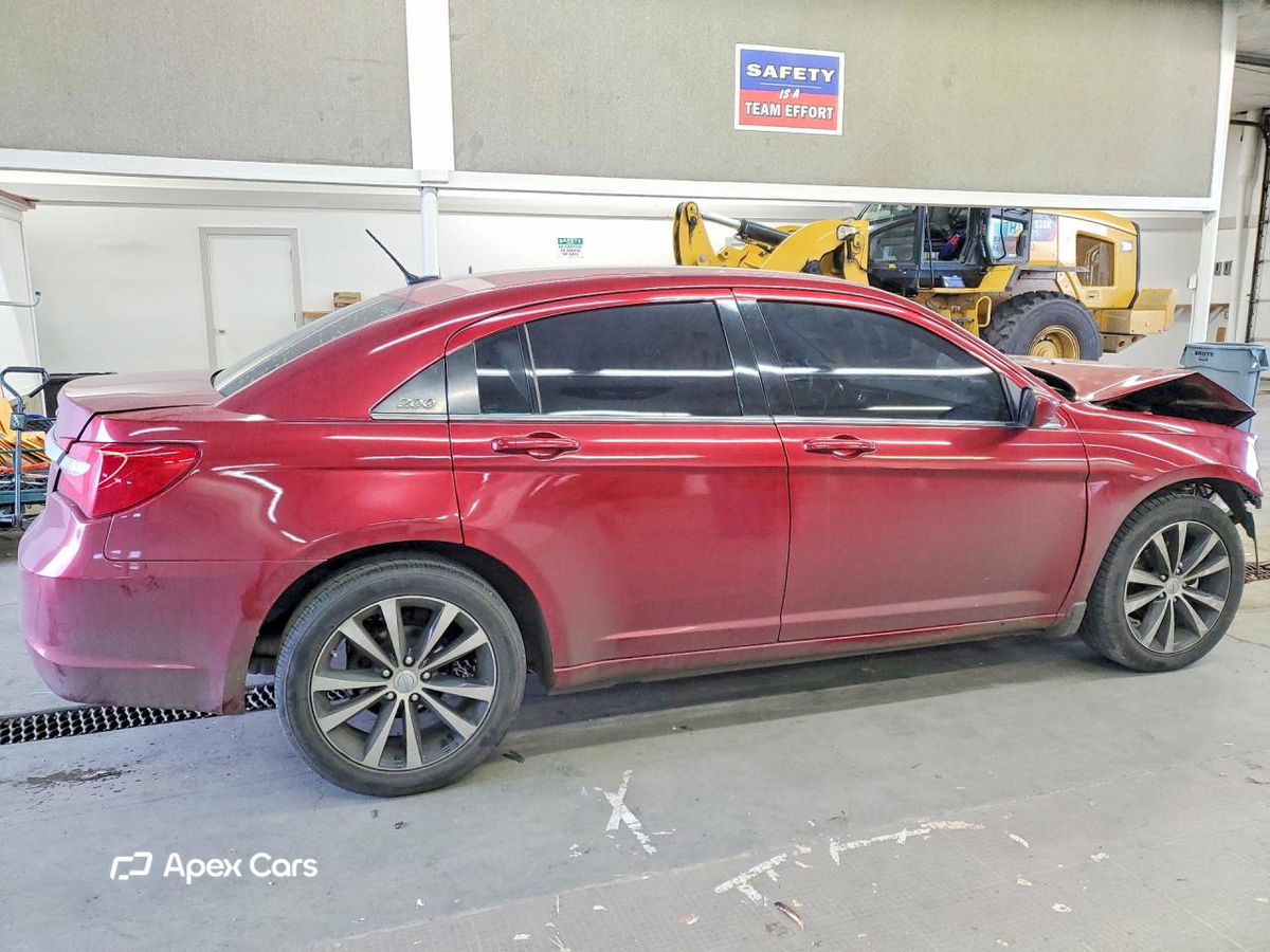 Chrysler 200 2013