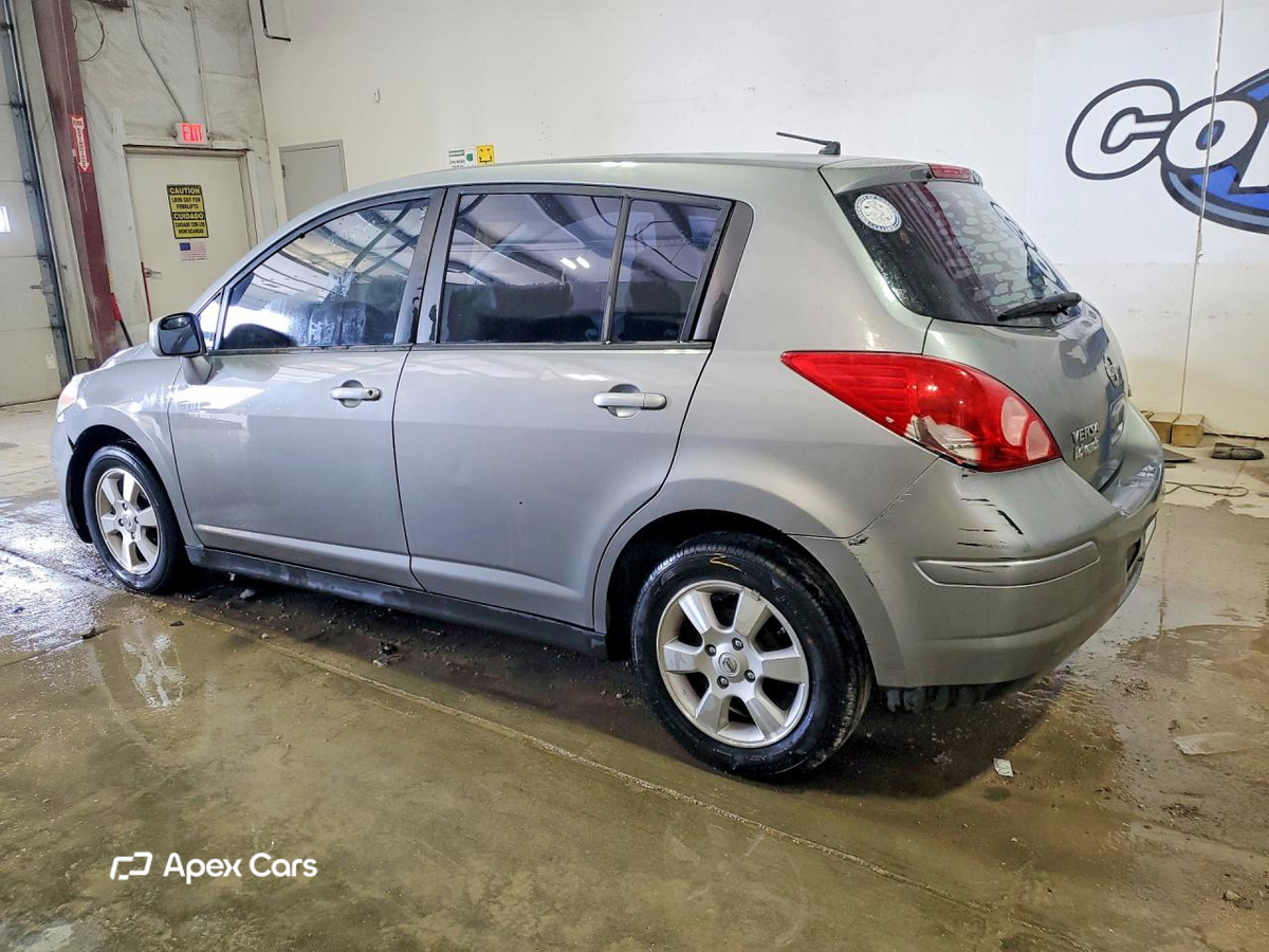 Nissan Versa 2012