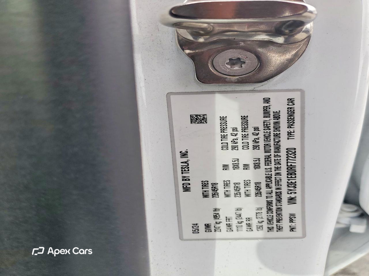 Tesla Model 3 2024