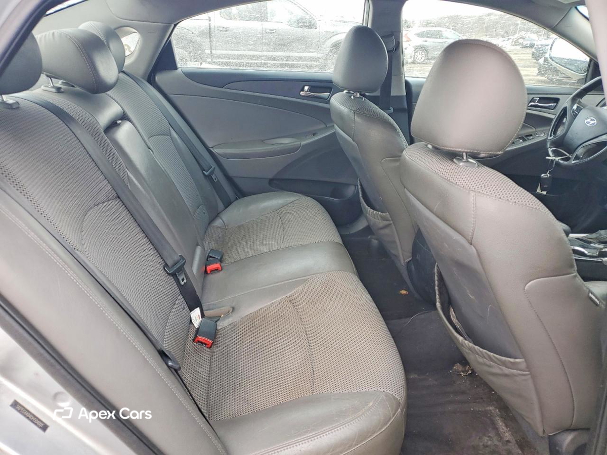 Hyundai Sonata 2013