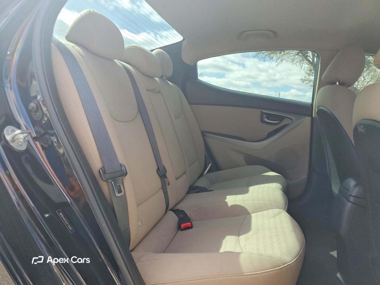 Hyundai Elantra 2016