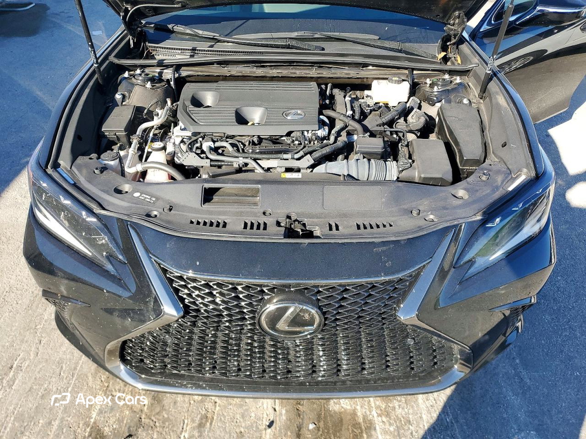 Lexus ES 2023