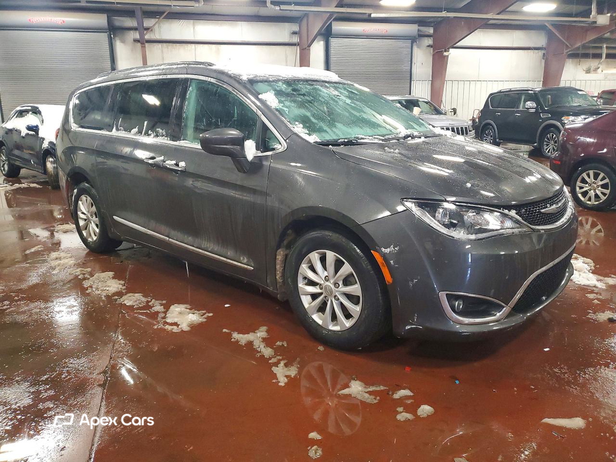 Chrysler Pacifica 2017