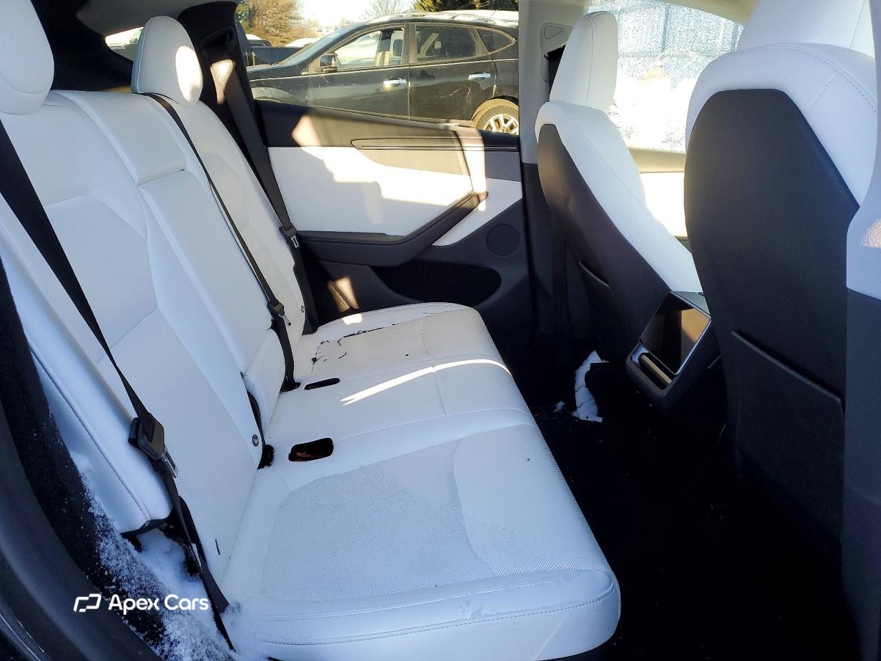 Tesla Model Y 2026