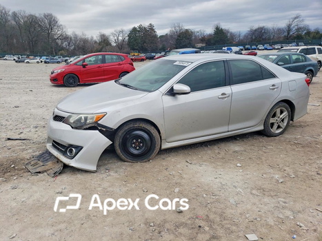 Toyota Camry 2012 - Image 1 of 13