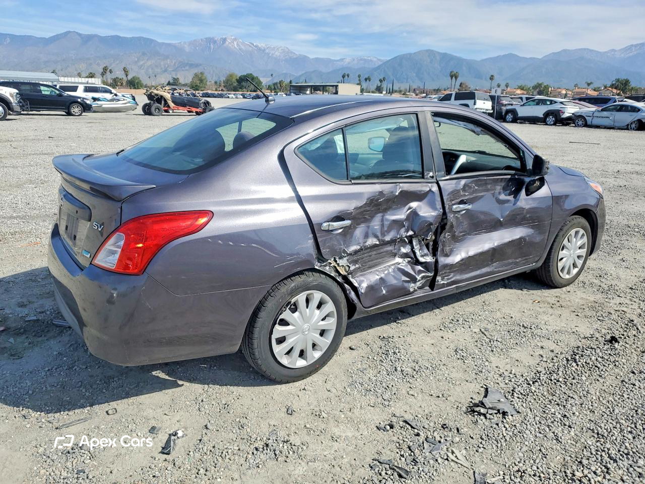 Nissan Versa 2015
