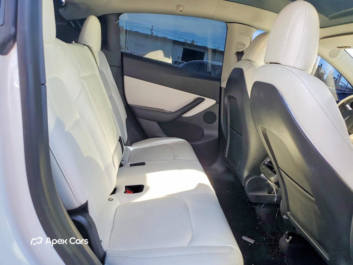 Tesla Model Y 2020