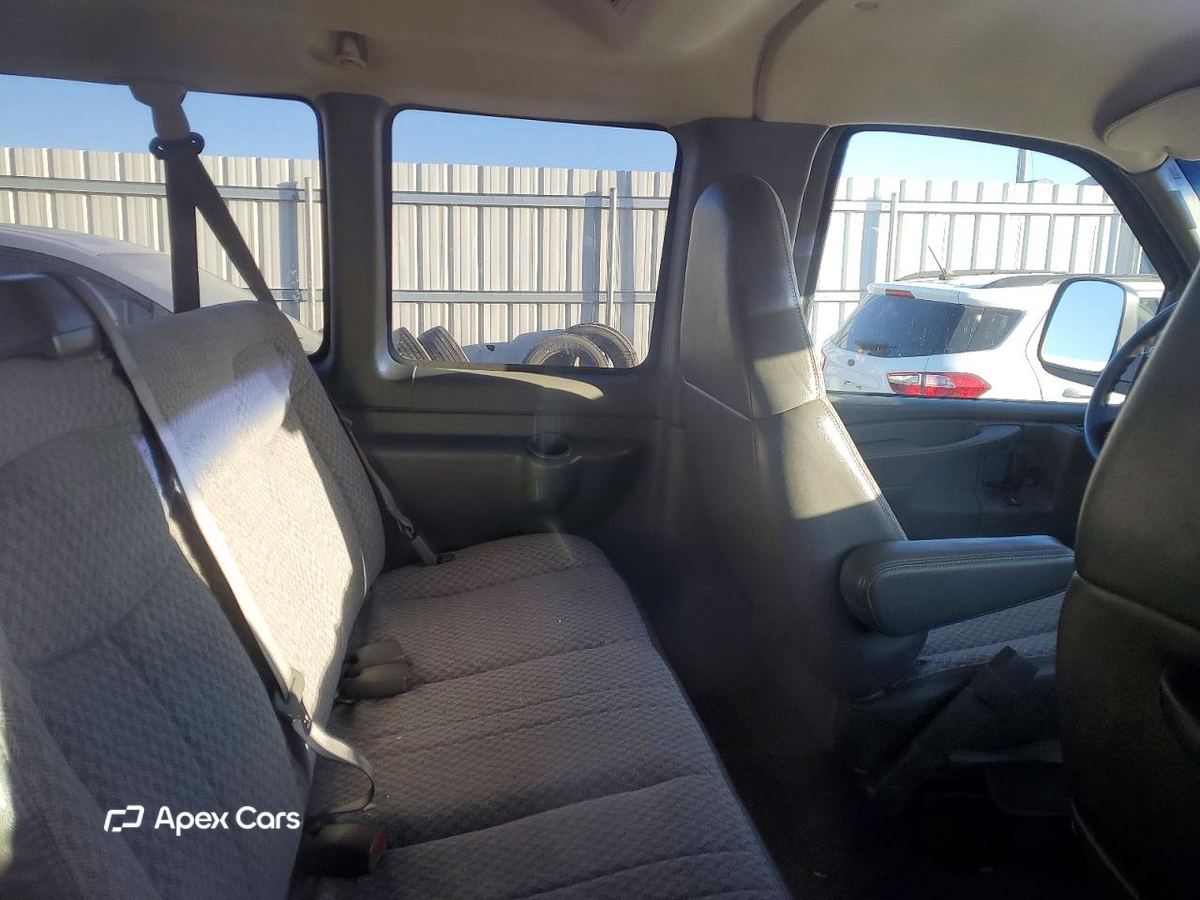 Chevrolet Express 2005