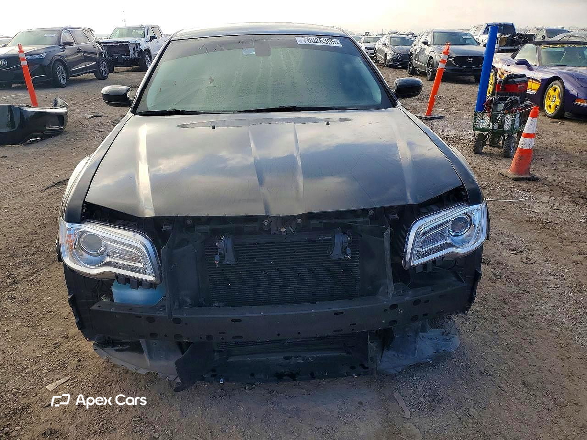 Chrysler 300 2023
