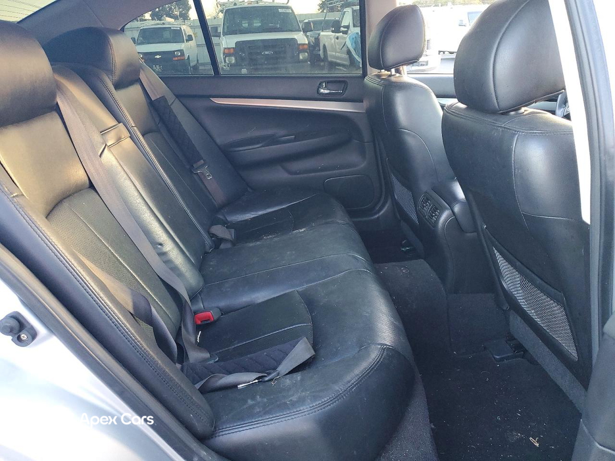 Infiniti G 2013