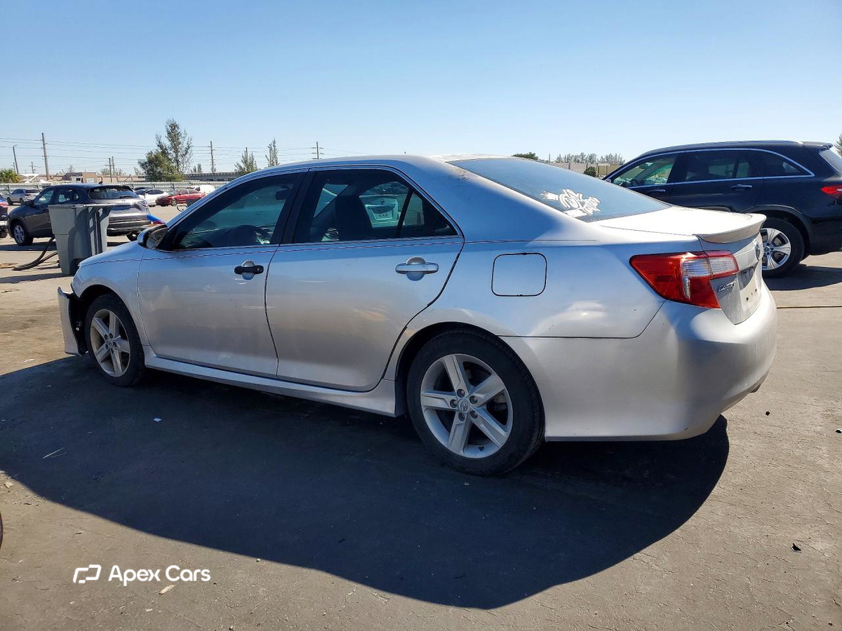 Toyota Camry 2012