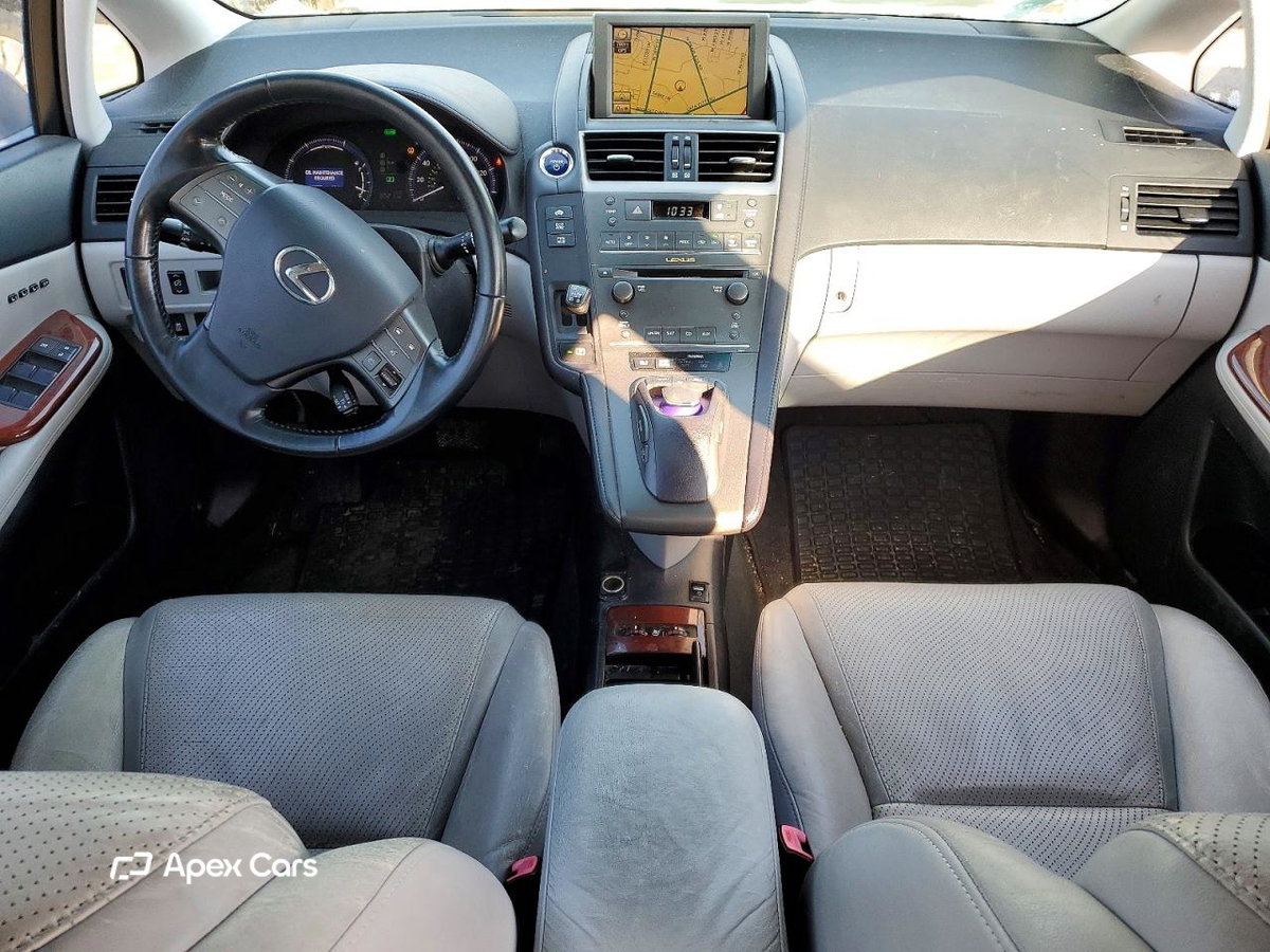 Lexus HS 2010