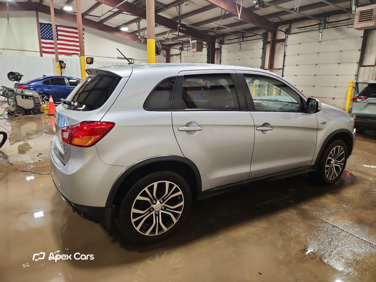 Mitsubishi Outlander 2016