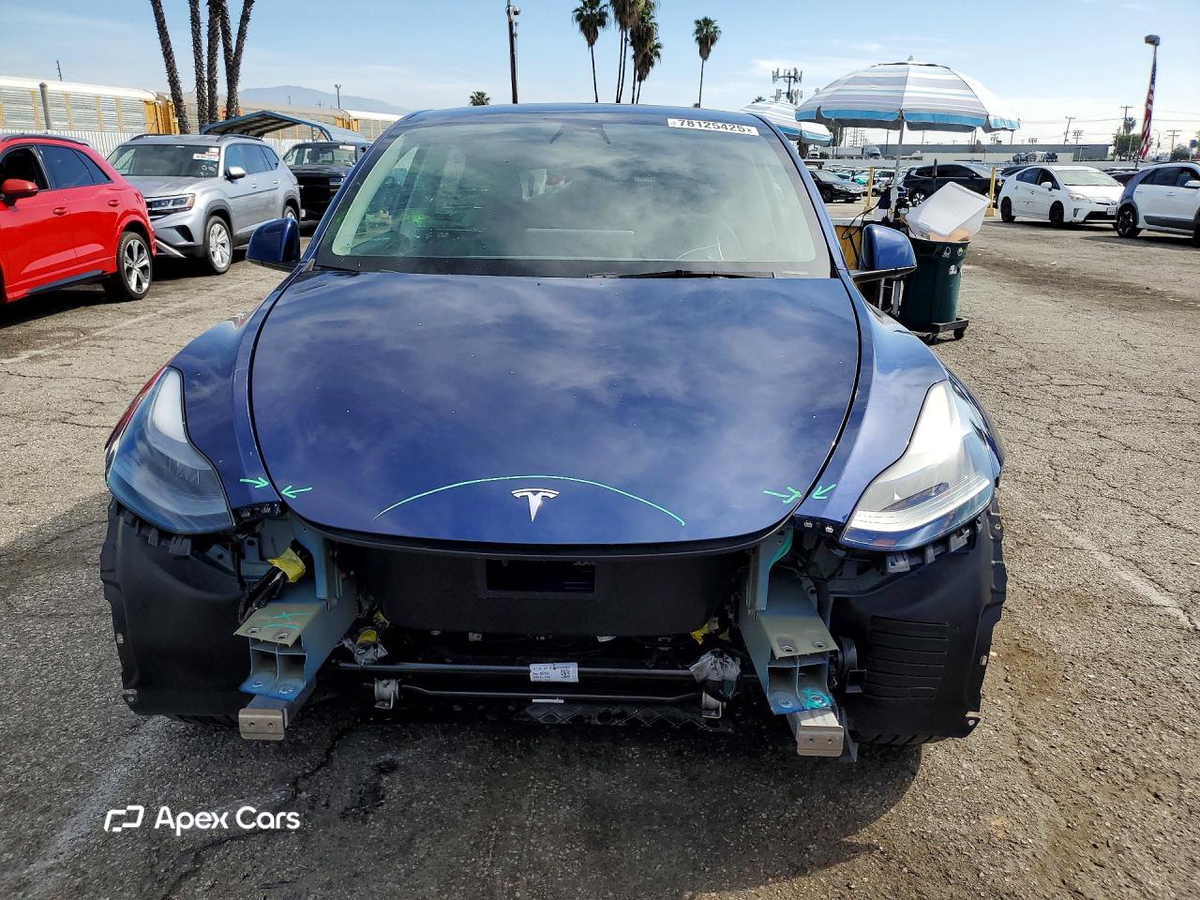Tesla Model Y 2022