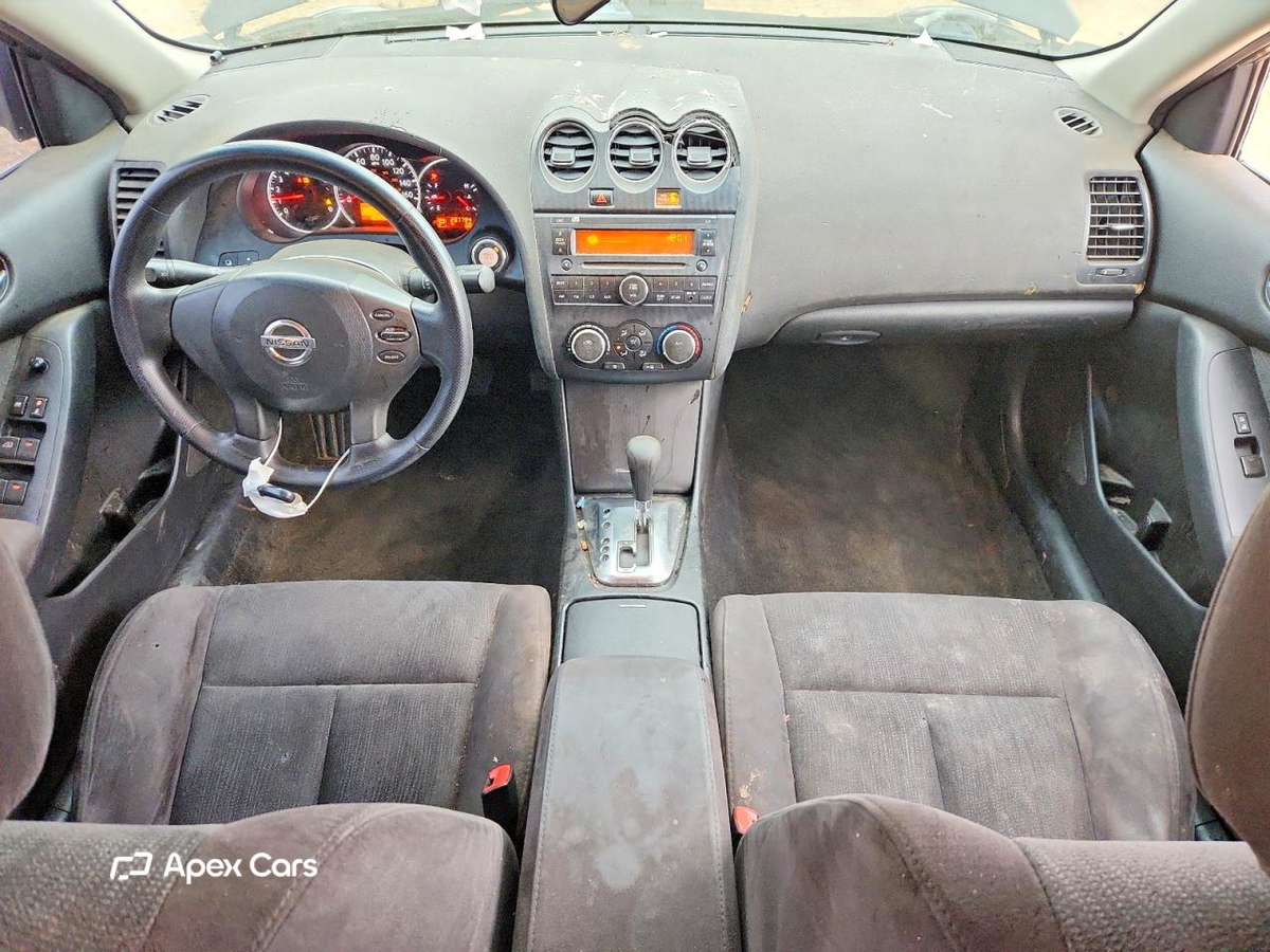 Nissan Altima 2012